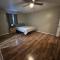 Affordable & Cozy Near the Base - لوتون