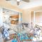 The Village Breeze 6BR with heated Pool, near Beach, 250ft to Siesta Key Village! - 西耶斯塔岛
