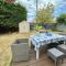 Three Bed Detached Home - Large Garden - Hot Tub - Free Parking - Close to Beach! - Iford