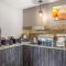 Comfort Suites Nashville Airport - BNA