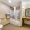 Comfort Suites East Lincoln - Mall Area