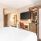 Cambria Hotel Denver Downtown RiNo
