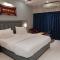 Hotel Lee Garden Near to Blue Flag Beach 500 Mtrs