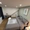 Modern Suite 1 - Feltham