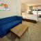 Holiday Inn Express Hotel & Suites St. Charles by IHG - Сент-Чарльз Holiday Inn Express Hotel & Suites St. Charles by IHG - Сент-Чарльз