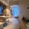 Staycations Up Above 13 at BGC - 马尼拉