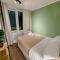 Cosy 4 room apartment with free parking, balcony and workspace - 上施莱斯海姆