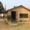 Chilax House and Retreat Center - Sauraha