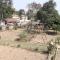 Chilax House and Retreat Center - Sauraha