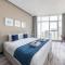 Stunning Canal Viewbusiness Bay High Floorstudio