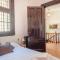 Maison Depla with rooftop, Jacuzzi, pool, and BBQ