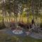 RAZBIBRIGA - Riverside Camping Pod by IGLENA
