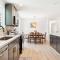 Welcome to Modern Bright Home! - Burien