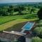 Château 14e siècle vue panoramique sur les vignes - Le Tourne