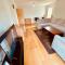 2 bed Luxury flat nxt to station - Londýn