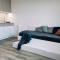 Airport studio for two, free parking, airport view - Prievoz