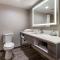 The Waves Hotel, Ascend Hotel Collection - وايلدوود