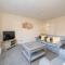 Redhill Surrey 2 Bedroom Pet Friendly Apartment by Sublime Stays - Redhill