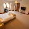 Woodlands House with Hot Tub