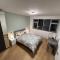 Modern suite - Feltham