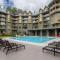 KING Bed - Premium STUDIO Suite - Ski Valet - Village