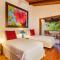 23 Solander Boulevard - Family Home by the Beach