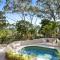 Serene Little Cove, Ocean Views & Pool - نوسا هيدز