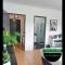 Cairns Chic Suite - Motel Room A