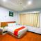 Front One HK Resort Simpang Lima