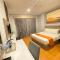 Front One HK Resort Simpang Lima