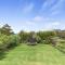 Skenes Creek Beach Retreat Free Wi-Fi Ocean views.