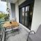 Floral Home 2 - 1st floor apt with private parking! - 雅典