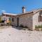 Gorgeous Home In Trosti With Jacuzzi - Rojnići
