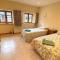 Spacious Luxury barn conversion - next to Tarka Trail cycle path