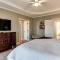 Hillside Manor -Luxury Hot Tub Fireplace Pool Table Wet Bar - Afton