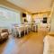 Papanui Paris inspired Apartment - 基督城