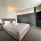 Cityside Beautiful Lodge - close to City & Airpor