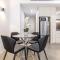 Sassy & Chic Apt on Melbourne's Famous St Kilda Rd - Melbourne