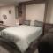 Super Suite with Sauna, Pool Table and Arcade Game - Lansing