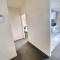 Spacious City Fringe RetreatPool & Free Parking