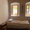 Shotgun Hostel & Guesthouse