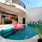 Casa de Jingga - KBP with Aesthetic Pool, Fun for Family & Friends, Near Whoosh High Speed Train