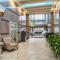 California Building by Hosteeva - 新奥尔良