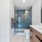 2bd 2ba Best style and location Pool spa gym pkg! - American Towers Condominium