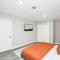 Spacious 5BR 3BA Holiday Home Close to Stadiums with Hot Tub - هيوستن