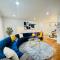 Lux Designer Home with Gaming Rm - 泽西市