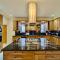 Charming Family Home with Private Garden - 伦敦