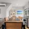 Modern, Private Patio, Walk to Town! - 普罗温斯敦