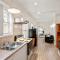 Cozy Retreat on Commercial Street for 2