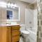 West Dover Townhome Hot Tub, 2 Mi to Mount Snow! - West Dover